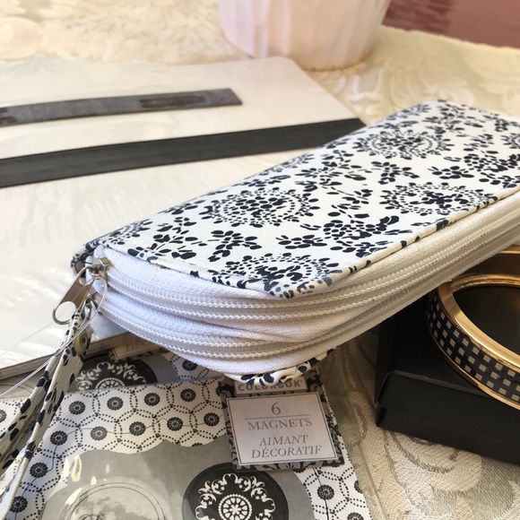 All for One Price! Set With Jewelry! - Picture 8 of 8